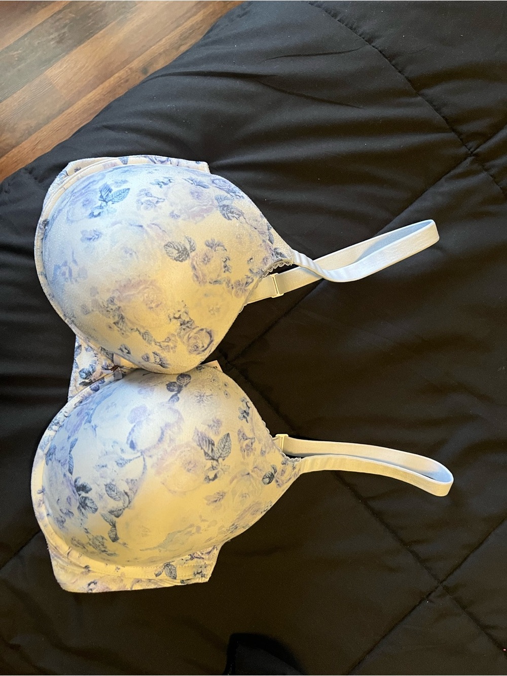 Victoria's Secret Light Blue Floral T-Shirt Bra